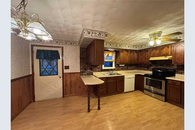 88 Columbia Ave, Center Township-Homer City, PA 15748 - Photo 4