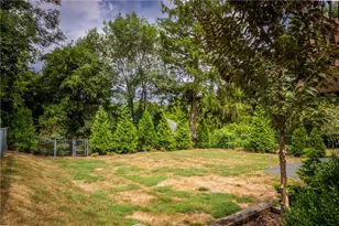 104 Seneca Dr, Pittsburgh, PA 15228 - Photo 32