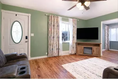 114 Dolphin Dr, Twp of But SE, PA 16002 - Photo 2