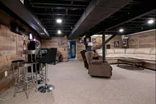 114 Dolphin Dr, Twp of But SE, PA 16002 - Photo 14