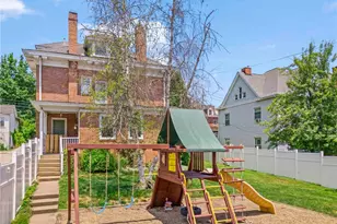 254 E Greene St, Franklin Township, PA 15370 - Photo 4