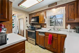 111 N Harleston Dr, Ross Twp, PA 15237 - Photo 8