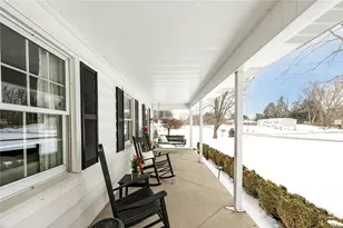 252 Leawood Dr, Neshannock Township, PA 16105 - Photo 4