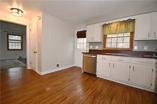 912 Country Club Dr, Pittsburgh, PA 15228 - Photo 6