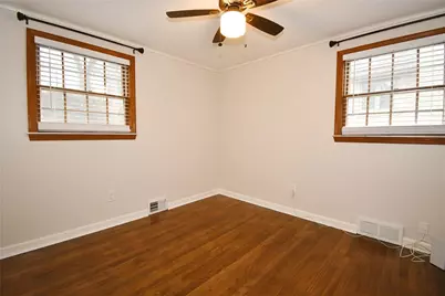 912 Country Club Dr, Pittsburgh, PA 15228 - Photo 18