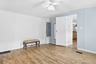 8015 Mercury Dr, Hopewell Township, PA 15001 - Photo 32