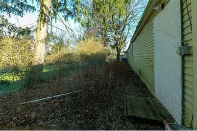 612 Chicagoian Ave, Elizabeth Twp/Boro, PA 15135 - Photo 16