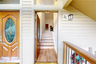 1267 Norberry Ct, Cranberry Township, PA 16066 - Photo 2