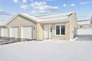 504 Sunview Cir, Derry Township, PA 15650 - Photo 4
