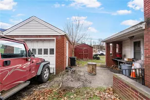 500 Thompson Ave, Clairton, PA 15025 - Photo 2