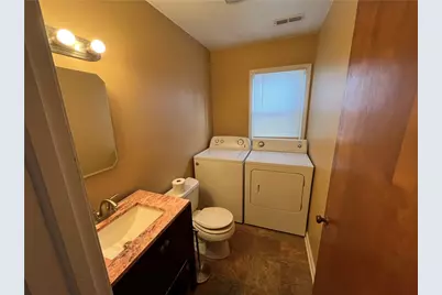 304 Woodland Ave, Grove City Boro, PA 16127 - Photo 8