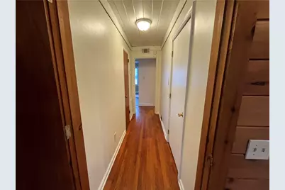 304 Woodland Ave, Grove City Boro, PA 16127 - Photo 10