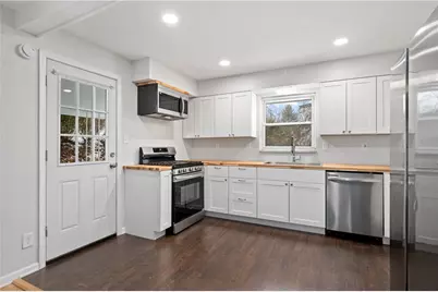 812 Parkway Ave, Pittsburgh, PA 15235 - Photo 10