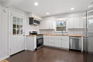 812 Parkway Ave, Pittsburgh, PA 15235 - Photo 10