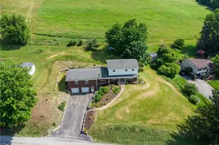 359 Meadow Spring Rd, Unity Township, PA 15650 - Photo 4