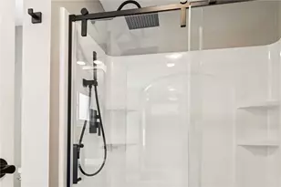 146 Michigan Ave, Lower Burrell, PA 15068 - Photo 16