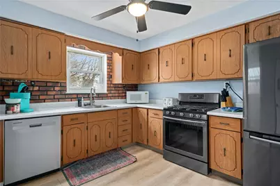 451 Pearl St, Pittsburgh, PA 15224 - Photo 10