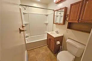 944 4th Ave, Coraopolis, PA 15108 - Photo 4