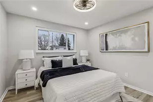 129 Burke Dr, Monroeville, PA 15146 - Photo 18