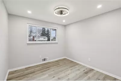 129 Burke Dr, Monroeville, PA 15146 - Photo 24