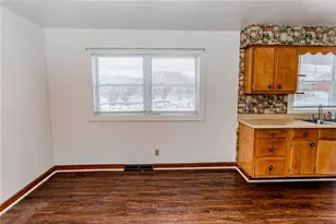 1155 University Dr, Dunbar Township, PA 15431 - Photo 16