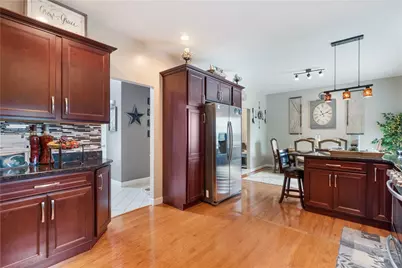 132 Edgewood Dr, New Stanton, PA 15672 - Photo 10