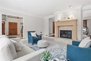 2167 S Villa Dr, Hampton, PA 15044 - Photo 6