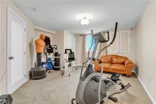 2167 S Villa Dr, Hampton, PA 15044 - Photo 42