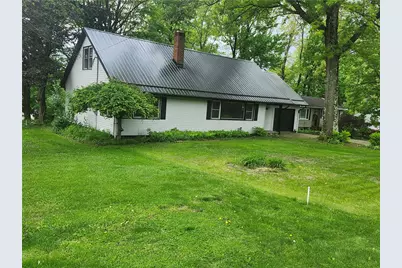 326 Frazier, Neshannock Township, PA 16105 - Photo 2
