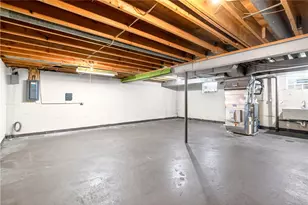 2521 Rose Dr, Pittsburgh, PA 15116 - Photo 34