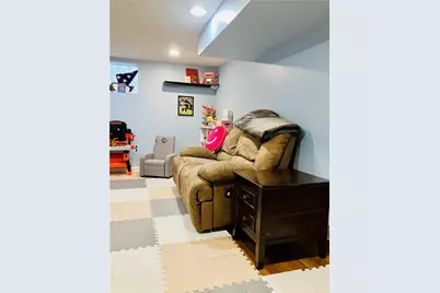 1044 Delaware Ave, Bethel Park, PA 15102 - Photo 32