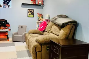 1044 Delaware Ave, Bethel Park, PA 15102 - Photo 32