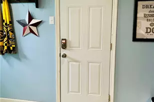 1044 Delaware Ave, Bethel Park, PA 15102 - Photo 40