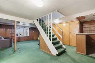 4923 Leona Dr, Pittsburgh, PA 15227 - Photo 32