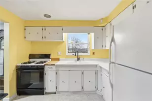 4923 Leona Dr, Pittsburgh, PA 15227 - Photo 20