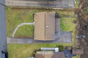 4923 Leona Dr, Pittsburgh, PA 15227 - Photo 4