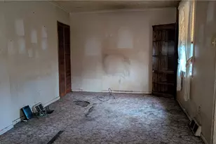 138 A St, Clarksville, PA 15322 - Photo 6