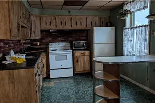 138 A St, Clarksville, PA 15322 - Photo 4