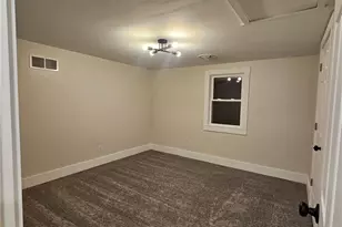 539 Walnut St, Vandergrift, PA 15690 - Photo 16