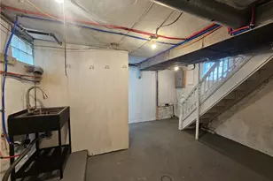 539 Walnut St, Vandergrift, PA 15690 - Photo 30