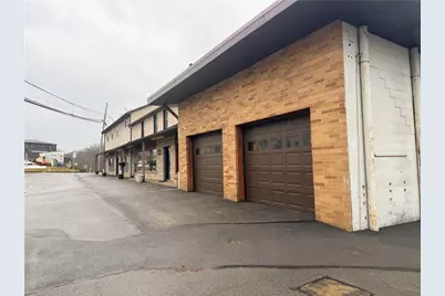 321 Butler Rd, East Franklin Township, PA 16201 - Photo 4