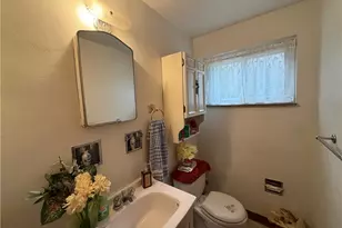 1938 Glencrest Dr, Monroeville, PA 15146 - Photo 24