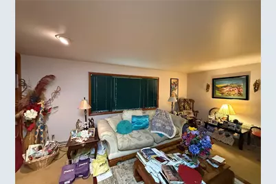 1938 Glencrest Dr, Monroeville, PA 15146 - Photo 6