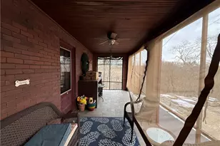 708 Jefferson Dr, Ross Twp, PA 15229 - Photo 4