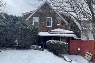 2008 Locust St, Pittsburgh, PA 15218 - Photo 2