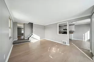 417 Longview Dr, Monroeville, PA 15146 - Photo 2