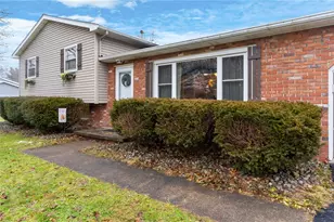 3 Redwood Dr, Hempfield Township, PA 16125 - Photo 4