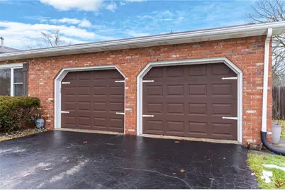 3 Redwood Dr, Hempfield Township, PA 16125 - Photo 6