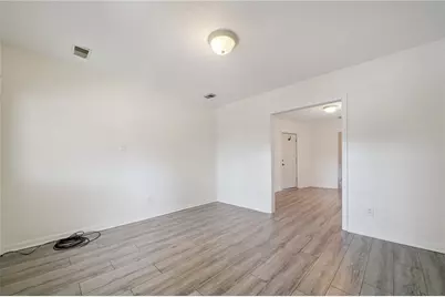 545 6th St, Trafford, PA 15085 - Photo 6