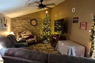 203 2nd St, Uniontown, PA 15416 - Photo 2